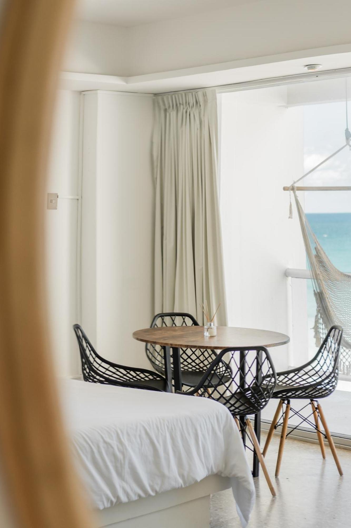 *Turquoise Escape- Beachfront Studio By Casa Paraiso* Cancún Exterior foto